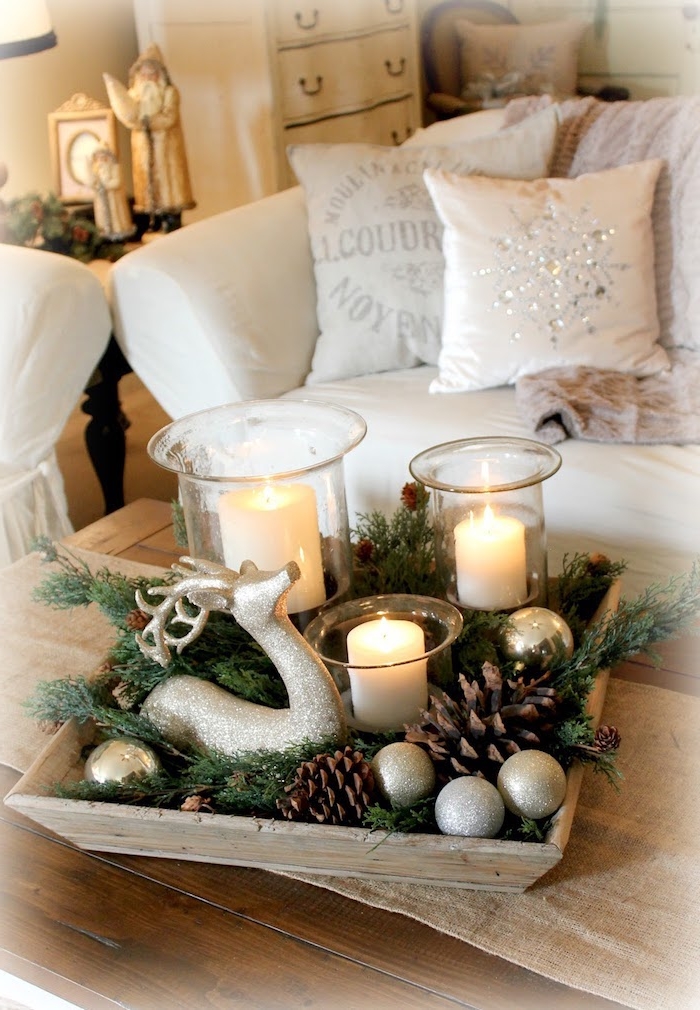 diy weihnachtsdeko schöne deko auf dem tisch elch weihnachtliche bälle schmuck für den tisch kissen sofa