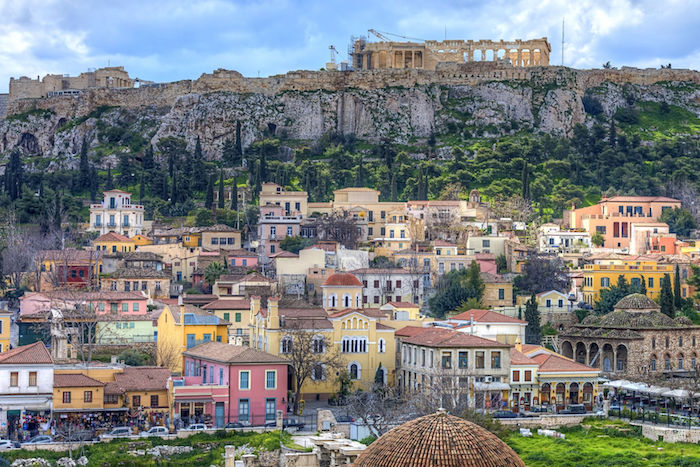 hauptstadt von griechenland bunte gebäude architektur sehenswürdigkeiten griechisch