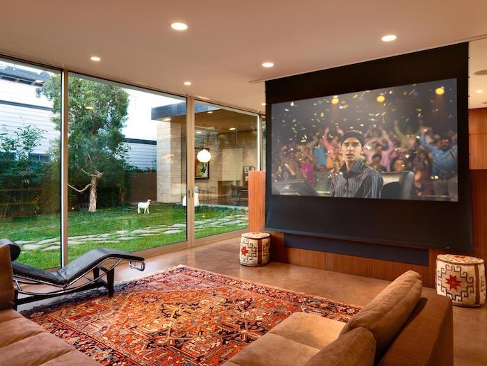 tv paneel persischer teppich haus mit garten die ganze wand als fernseher gestalten media projektor fernseher