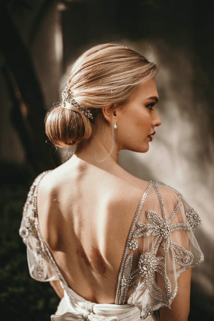 Passende Frisur Zum Kleid : Welche Frisur Zum Schwarzen Kleid