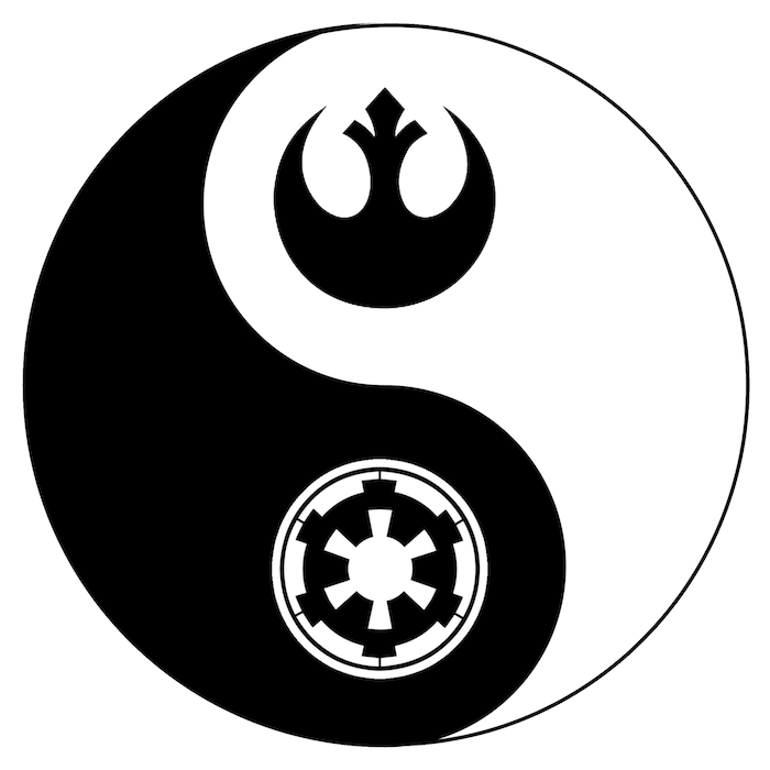 yin und yang - idee für einen schwarz-weißem star wars tattoo mit zwei star wars logos - mit einem schwarzen und einem weißen star wars raumschiff