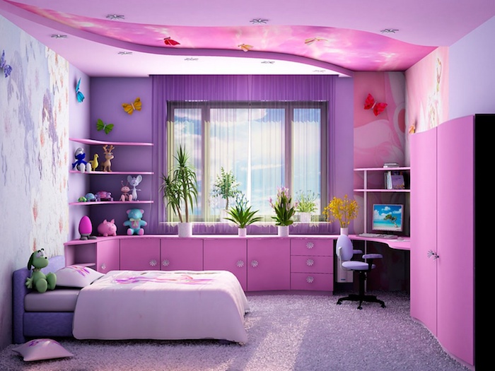 jugendzimmer set in lila und rosa bett und viele schränke kleiderschrank schubladen schreibtisch alles pink für ein mädchen