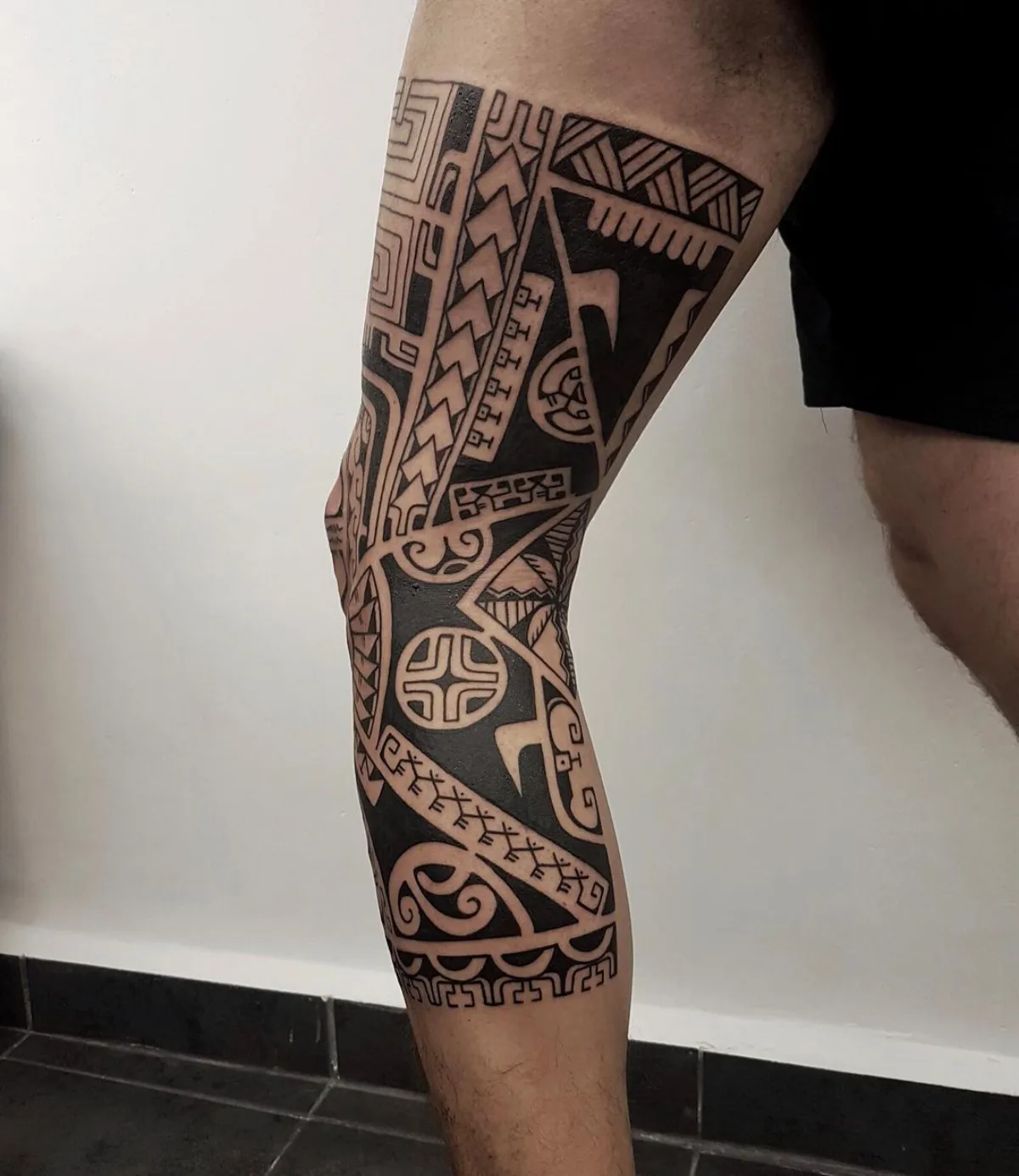 maori tattoo am bein maskuline tattoo motive