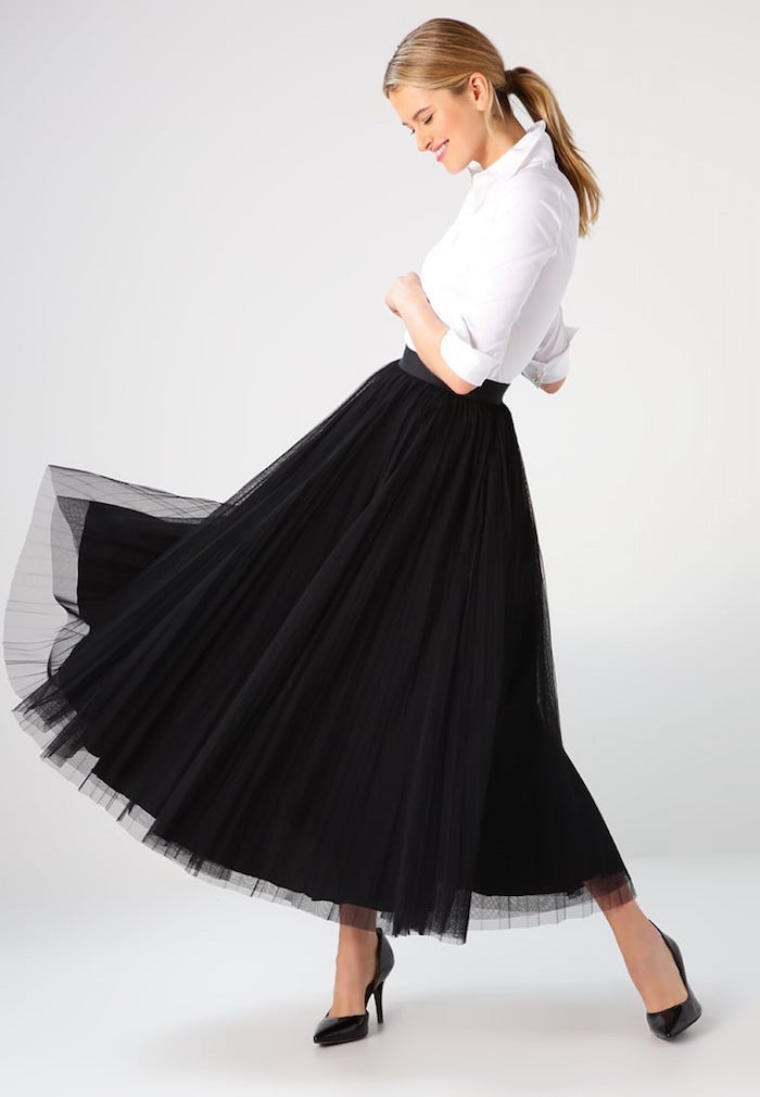 boho stil schwarz weißes outfit für damen mit stil ideen zum gestalten selber solch einen look schaffen