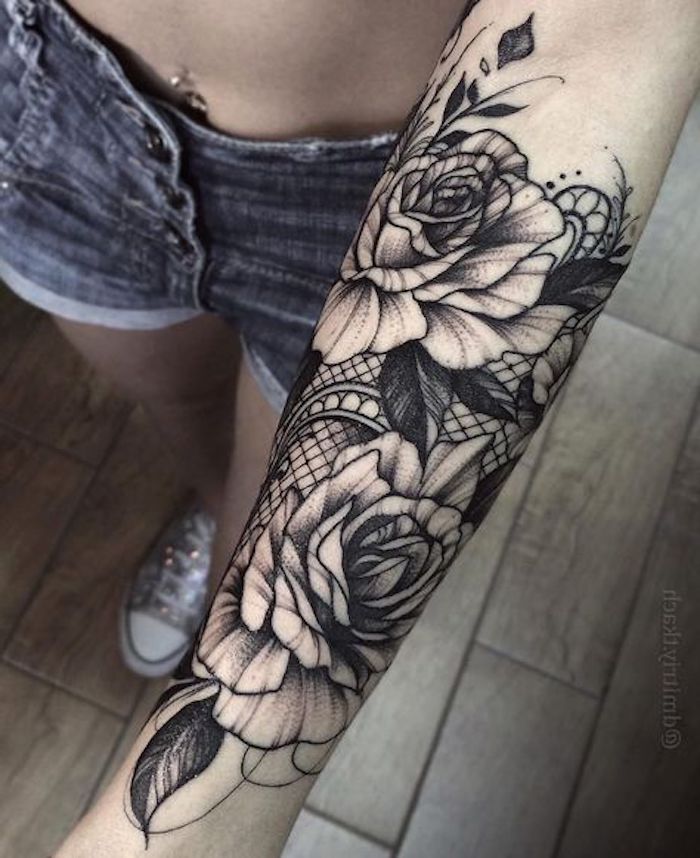 Rosen tattoo unterarm frauen ▷ 1001+Unterarm