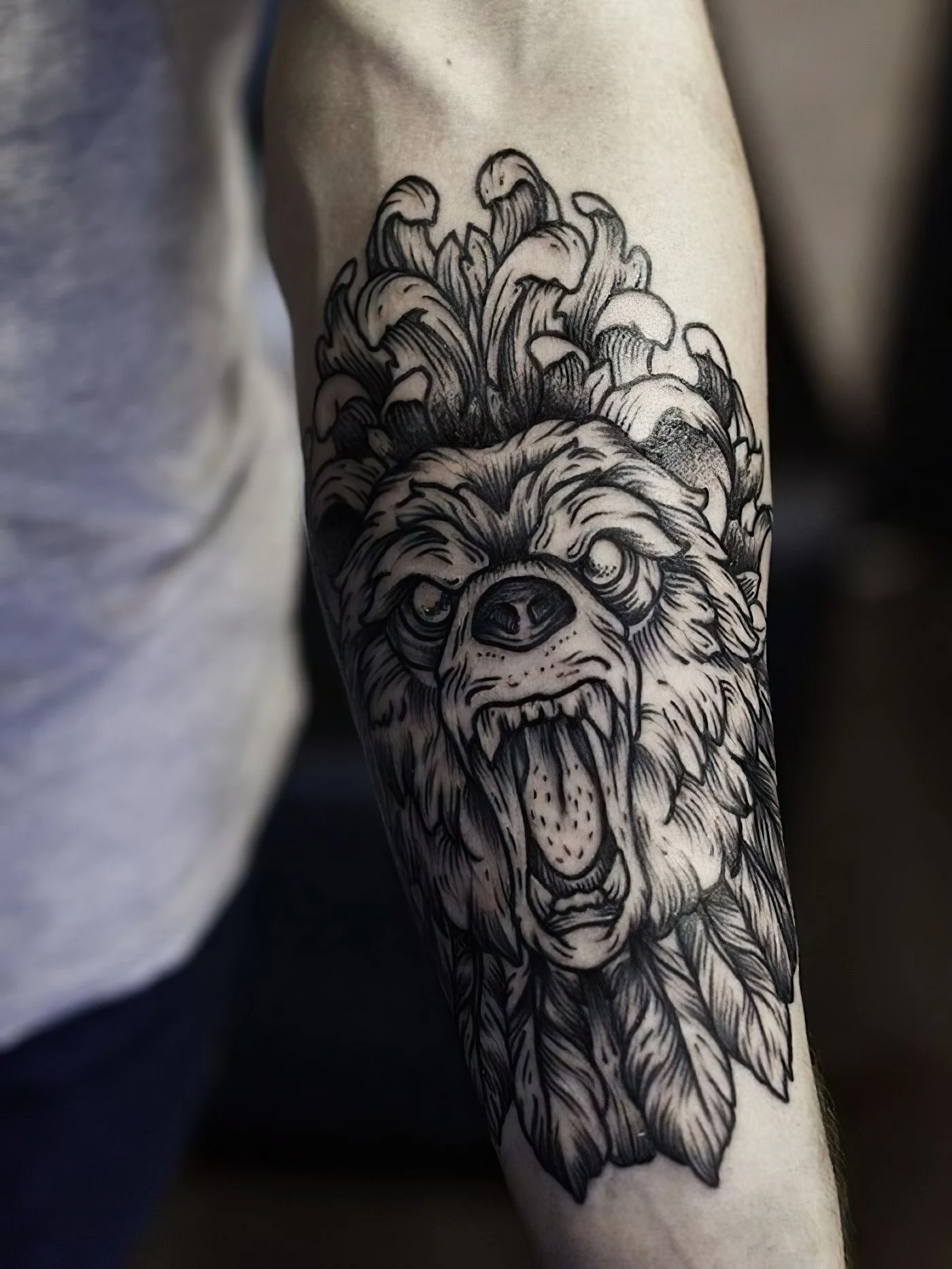 5 unterarm tattoo in schwarz und grau tattoo motive für männer bär