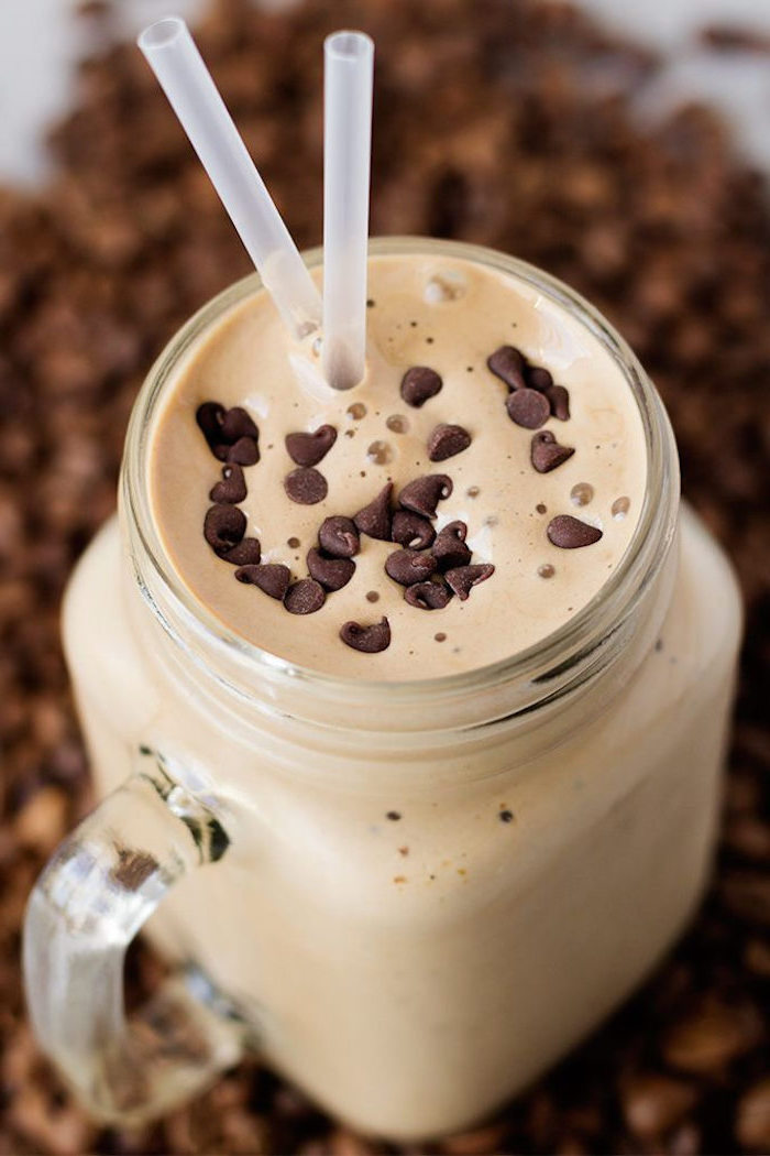eiweißshake mit erdnussbutter und kakao selber machen, protein shake