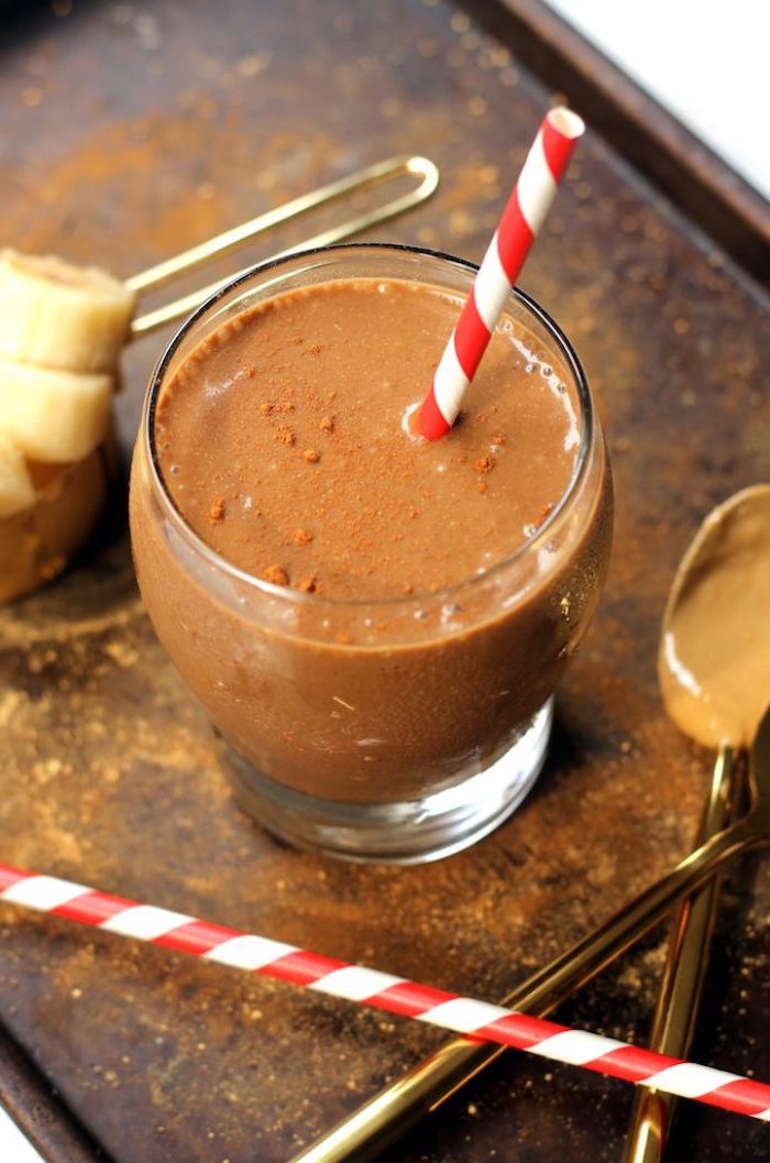 protein shake selber machen, selbstgemachtes eiweißgetränk mit kakao