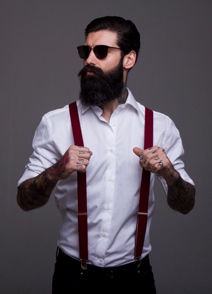 männer mit bart als models hipster mode ideen outfit und ganzer look weißes hemd rote hosenträger hose brille langer schwarzer bart bart färben in schwarz