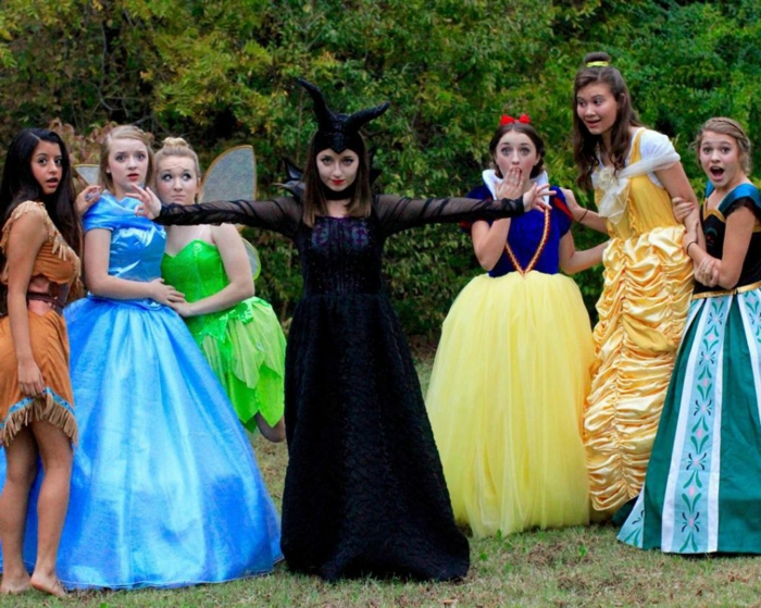Diney Prinzessinnen Party, ein Anlass festliche Kleider anzuziehen - Mottoparty Themen