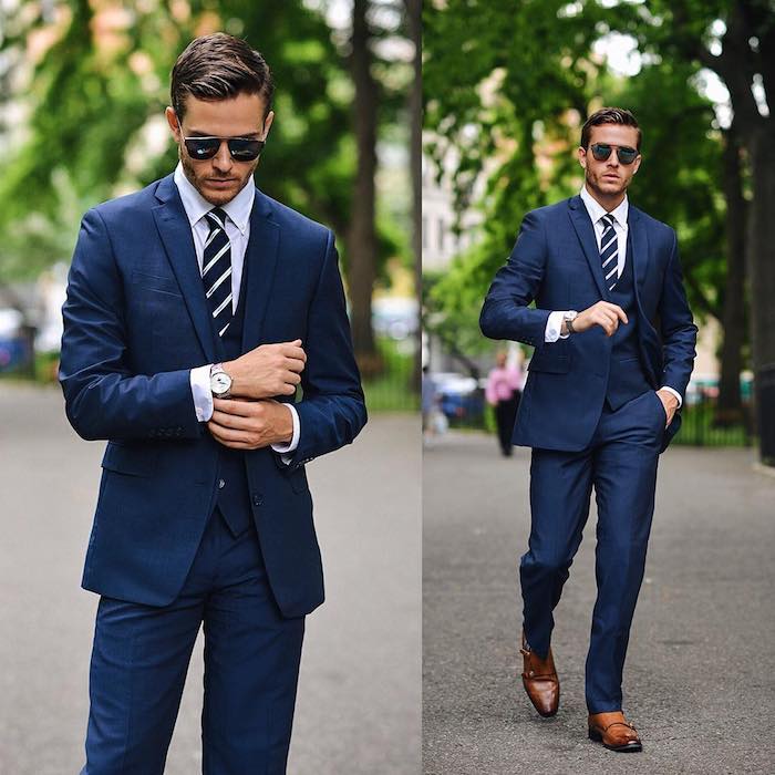 blauer anzug schwarze schuhe ideen mann stylen krawatte gestreift armbanduhr brille accessoires