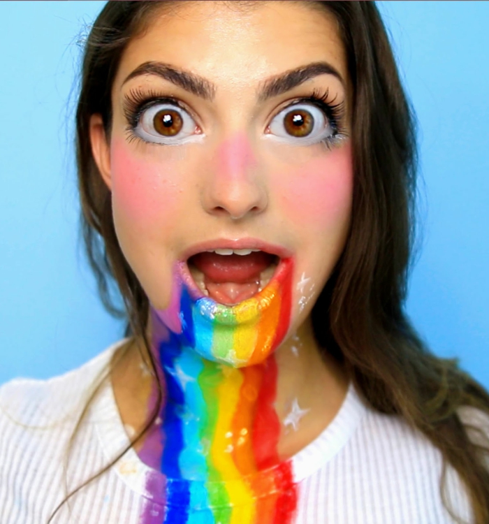 mit bunten Farben coole Faschingskostüme kreieren - ein Regenbogen für Damen