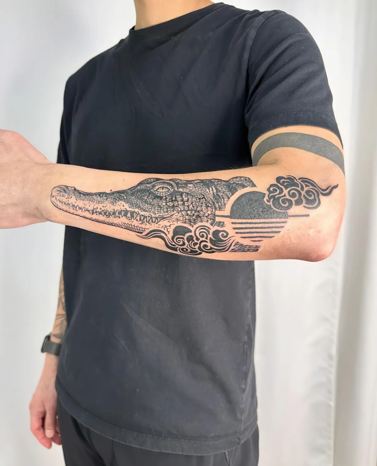 krokodil tattoo am unterarm tier motive tattoos