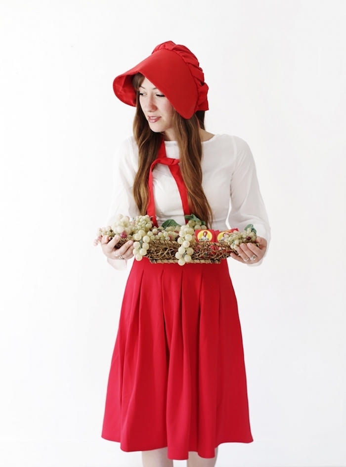 Rotkäppchen Kostüm für Fasching, weißes Hemd, roter Rock und rotes Käppchen, Korb voll mit Früchten
