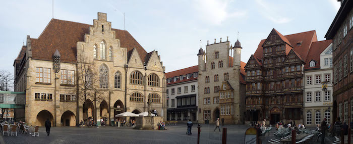 die schönsten orte der welt der marktplatz von hildesheim rathaus renaissance gebäude und gotisches haus architektur stile