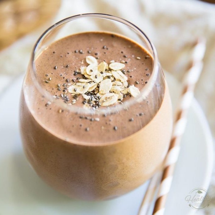 protein shake rezept, eiweißgetränk mit kakao und erdnussbutter
