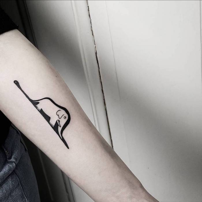 tattoo am arm frau, kleine tattoo-motive, elefant