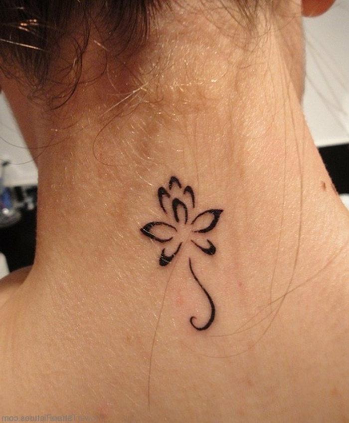einige abstrakte Linien, die eine Blume formen - Tattoo Nacken in minimalistischem Stil