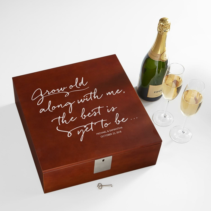 Personalisiertes Geschenk zum Valentinstag, Sekt und zwei Gläser in luxuriöser Schachtel, Geschenkideen für Männer