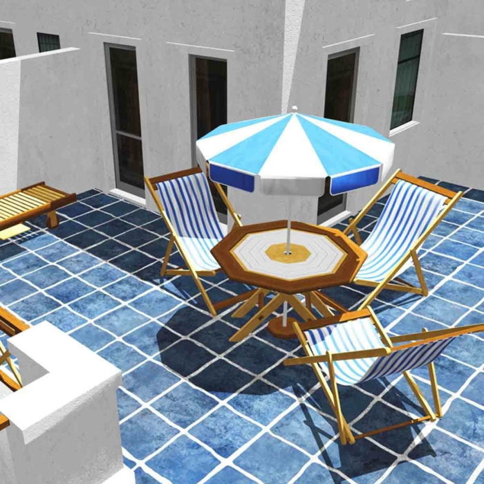 drei Liegestühle in weißer und blauer Farbe, stimmen den Bodenbelag und den Sonnenschirm ab