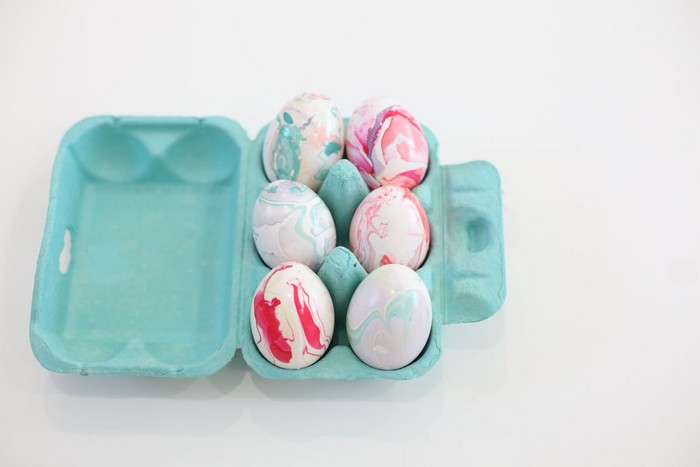 eier bemalen muster eier färben natur eier färben mit zwiebelschalen eier anmalen eierkarton mit sechs eiern