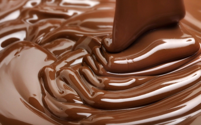 müsliriegel grundrezept idee schokolade, geschmolzen, topping, riegel mit schoko, milchschokolade