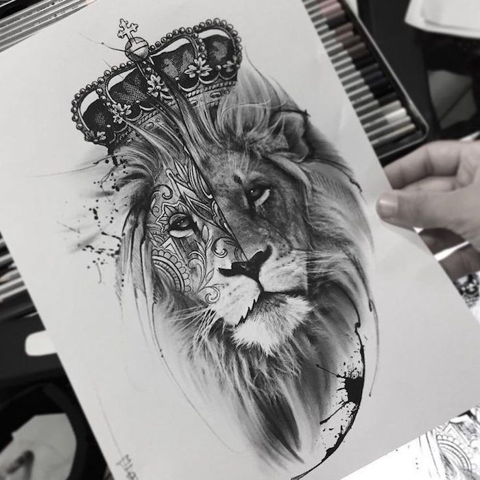realistische löwenkopf zeichnung, tattoo vorlage zeichnen, löwe mit großer krone