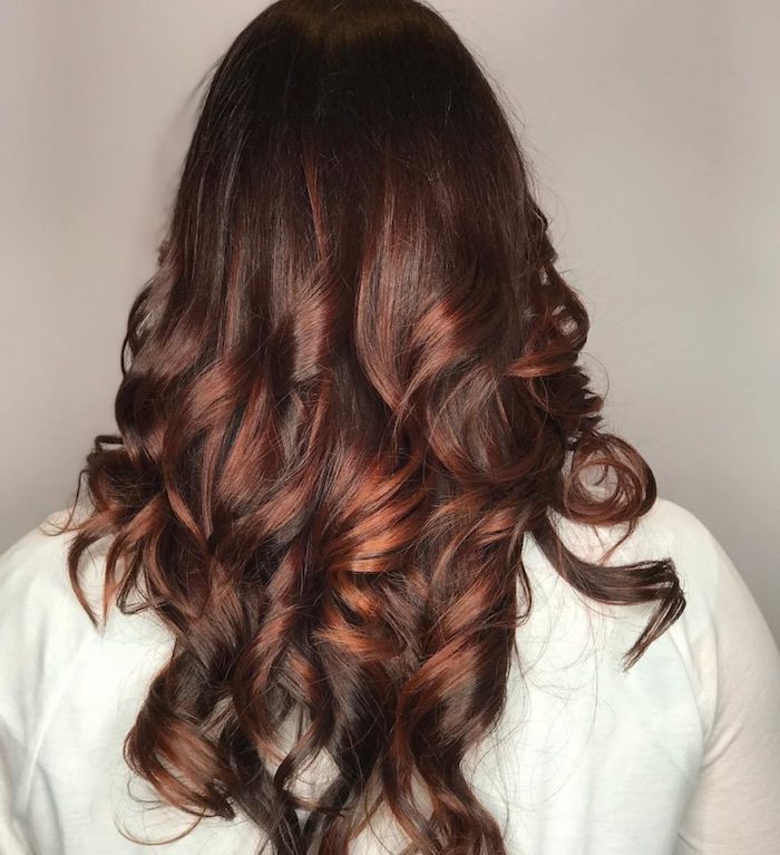 Mit braune roten strähnen haare Verschiedene Haarfarben