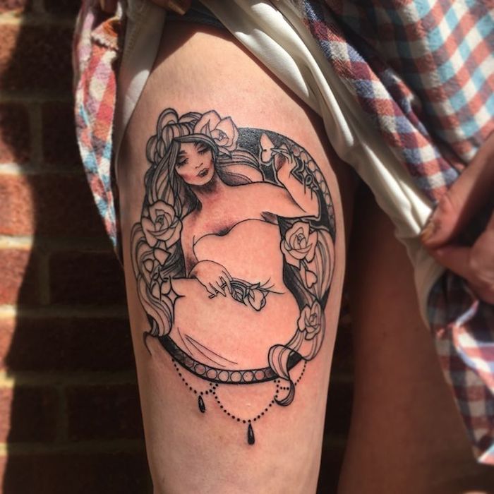 tattoo oberschenkel, bild mit frau mit langen haaren und kopfshcmuck aus rosen, frauen tattoos