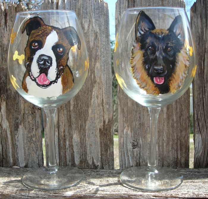 Gläser mit Haustieren, zwei Hunde, ein prima Gartendeko, Glas farben
