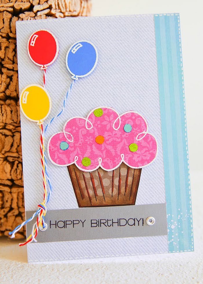 bastelideen für erwachsene geburtstag, rosa cupcake, bunte luftballons, klappkarte mit 3d dekorationen