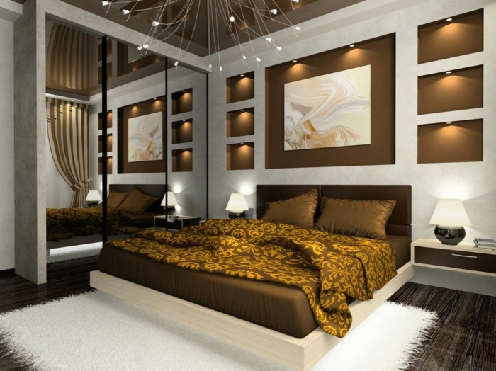 luxuseinrichtung zu hause, schlafzimmer bett in golden und braun, weiß, lichtkette, lüster