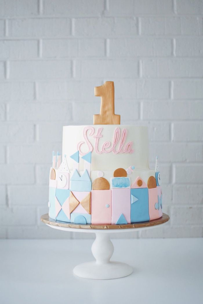 Torte zum ersten Geburtstag für Mädchen, Schnuller und Name, zweistöckige Torte