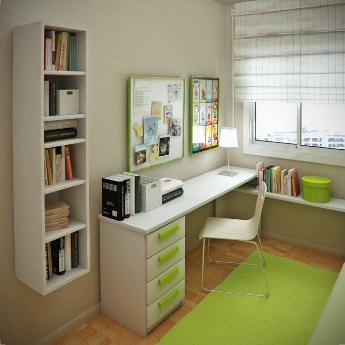 Schreibtisch mit grünen Schubladen, ausgefallener Bücherregal und grüner Teppich, Jugendzimmer Ideen für kleine Räume