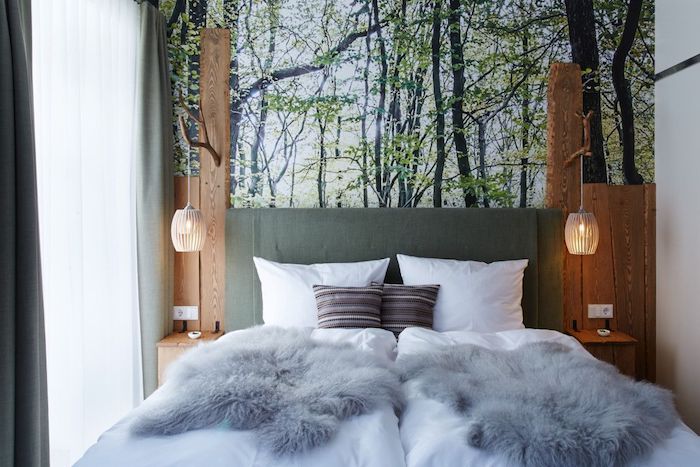 Schlafzimmer zum Wohlfühlen, Wald Fototapete, kuschelige Bettwäsche