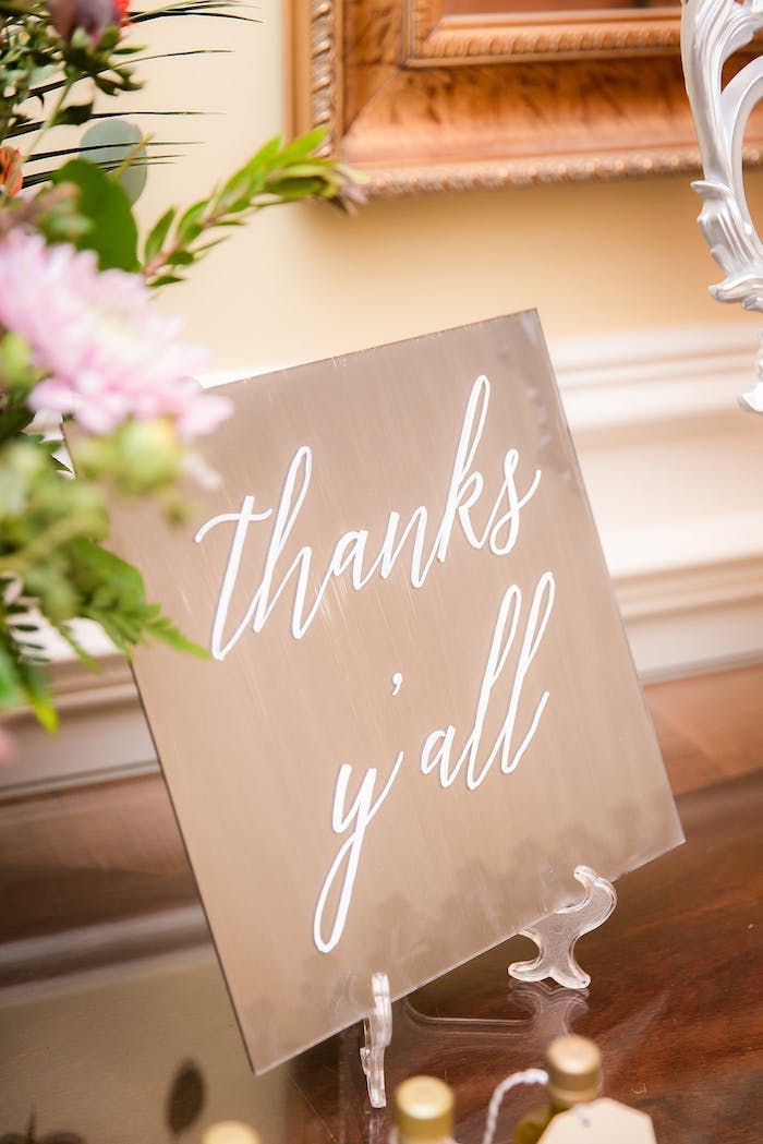 Originelle Ideen für Hochzeit Tischdeko, Schild mit Aufschrift Thanks you all