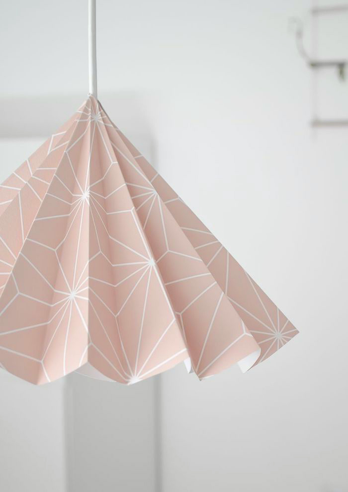 deko selber machen, geometrischer lampenschirm aus papier, bastelideen