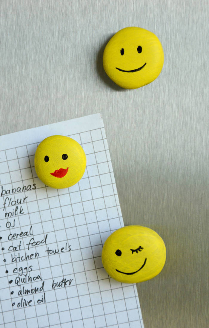 Süße Emoticons Magnete, Zettel am Kühlschrank mit selbstgemachten Magneten befestigen