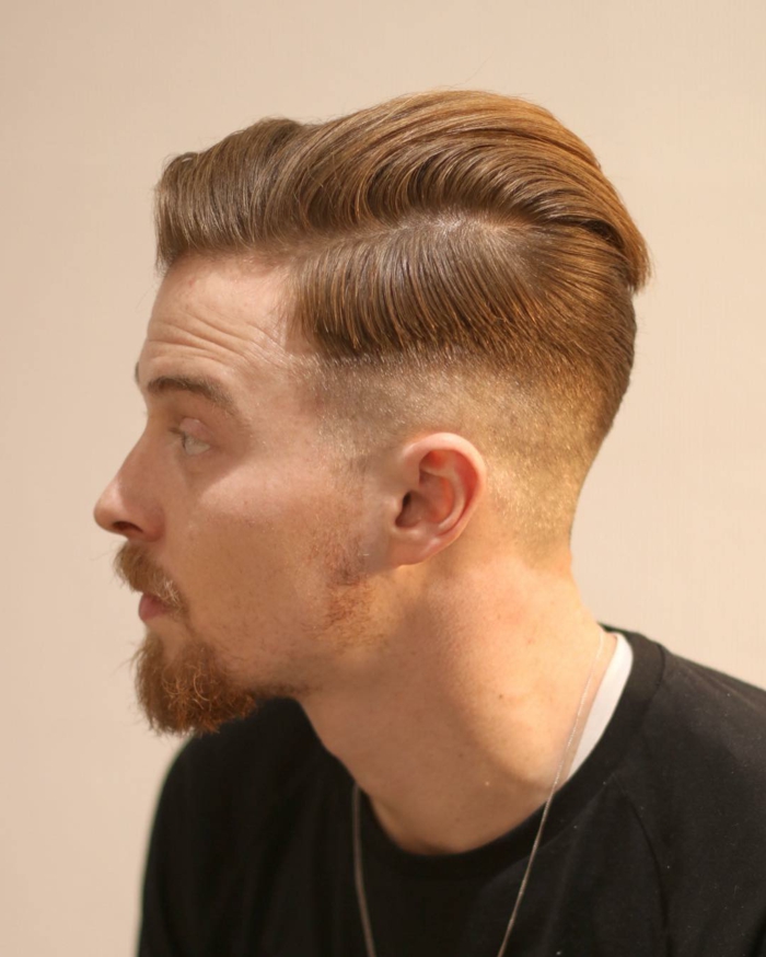 rote Haare, Undercut Frisur mit Etagenschnitt, rote Haare und ein roter Bart, Trendfrisuren 2017 Männer