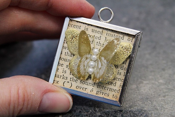 Einzigartiger Anhänger mit goldenem Schmetterling mit Perlen, DIY Idee für Erwachsene
