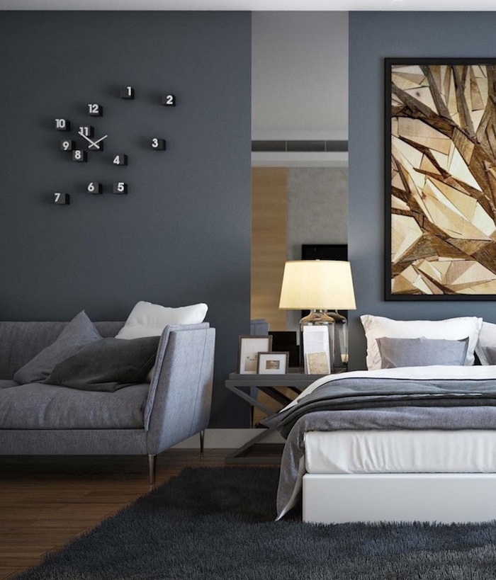 schlafzimmer ideen, wandfarbe grau, großes bild, flauschiger teppich, graues sofa