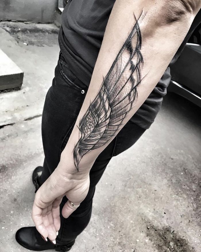Flügel arm männer tattoo Oberarm Tattoo