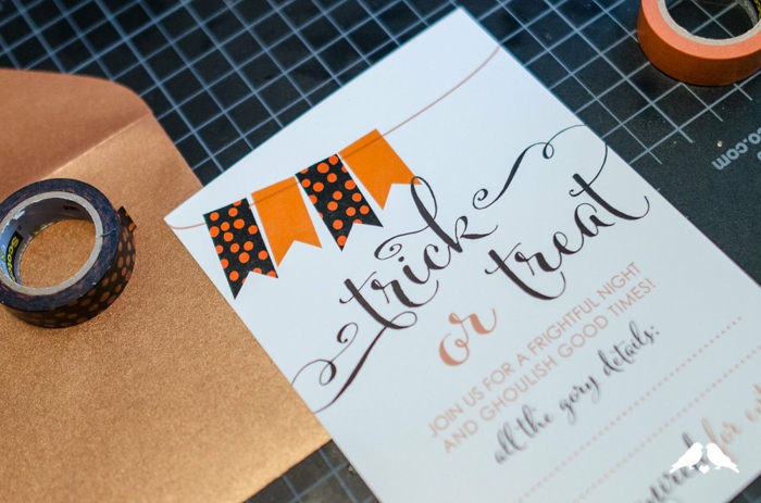 eine Anleitung, wie Sie Einladungskarten erstellen, Einladung zur Halloween Party mit Trick or Treat