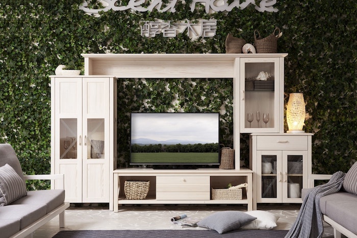 Ein Raum zum Entspannen, weiße Möbel aus Massivholz, schönen Kontrast schaffen 