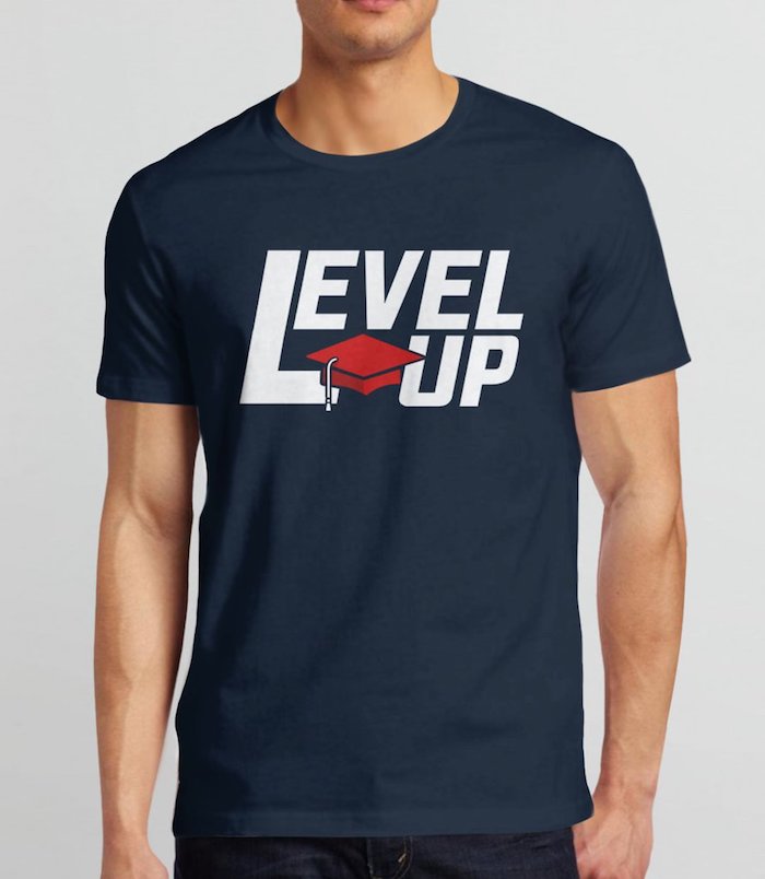 Abi-Shirts für jeden Stil und Geschmack, dunkelblaues T-Shirt mit Aufschrift "Level up"
