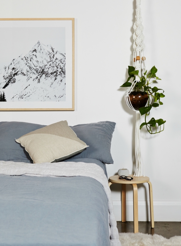 makramee dekorationen zu hause, schlafzimmerdeko und einrichtung, skandinavischem stil minimalistisch mit ehtno deko