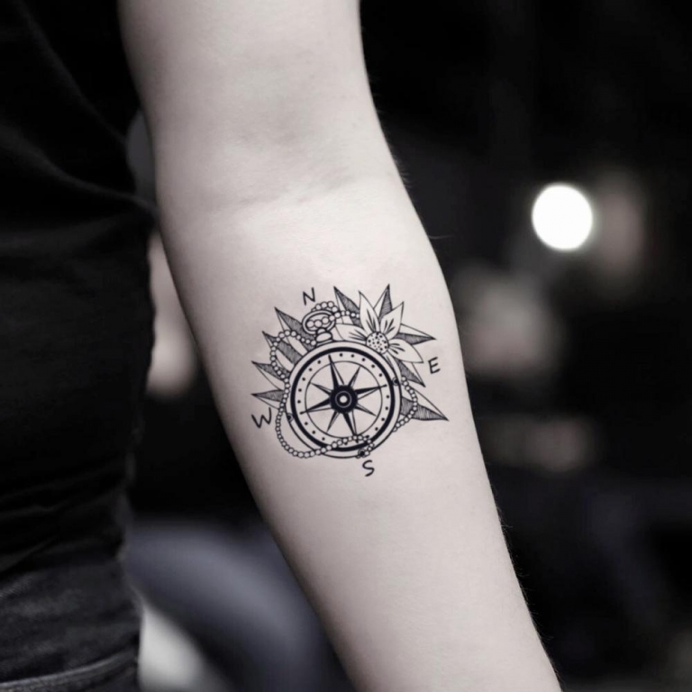 Fabelhafte Tattoo Familie Kompass Fotosnull