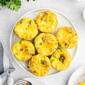 brunch ideen gesunde eiermuffins mit gemuese eatingonadime