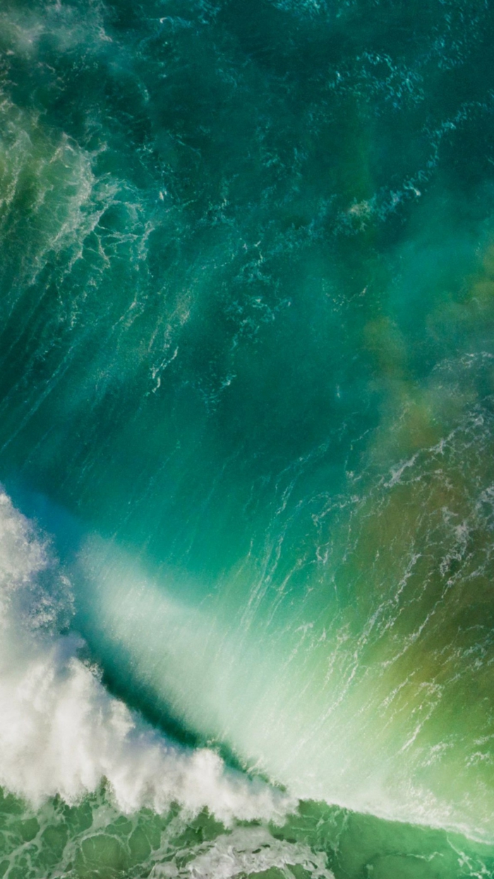 ein Wasserfall mit einem Regenbogen, viel Schaum, Hinergrundbilder kostenlos mit viel Wasser