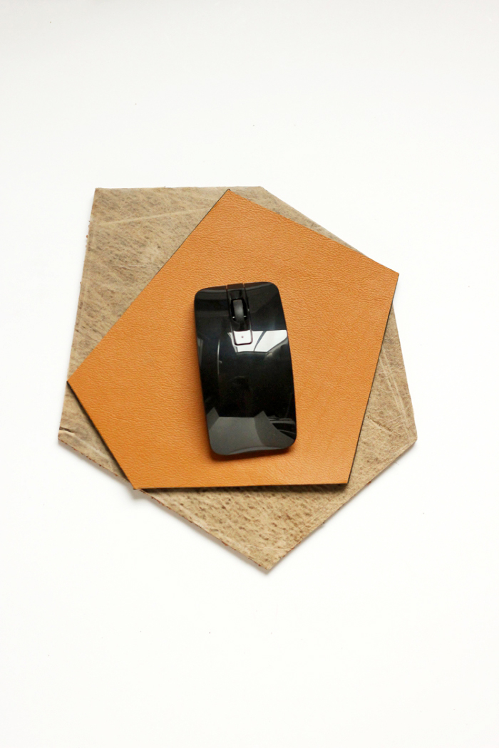 geschenk für freund zum selber machen, geometriasches mousepad basteln, tutorial